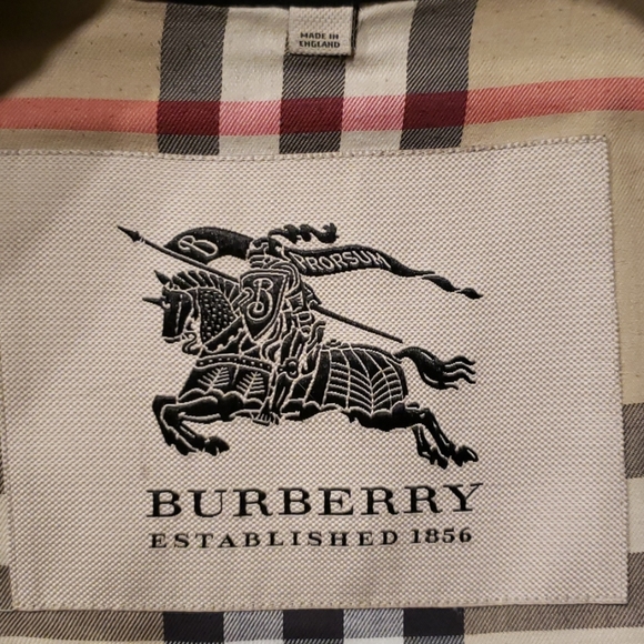 Burberry Kensington Heritage Trench Coat - Picture 3 of 4